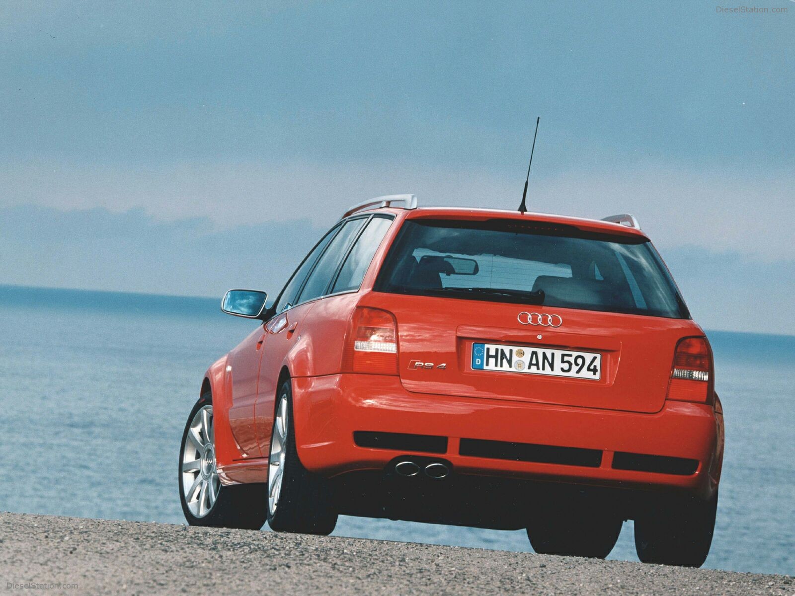 Audi RS4 (2000)